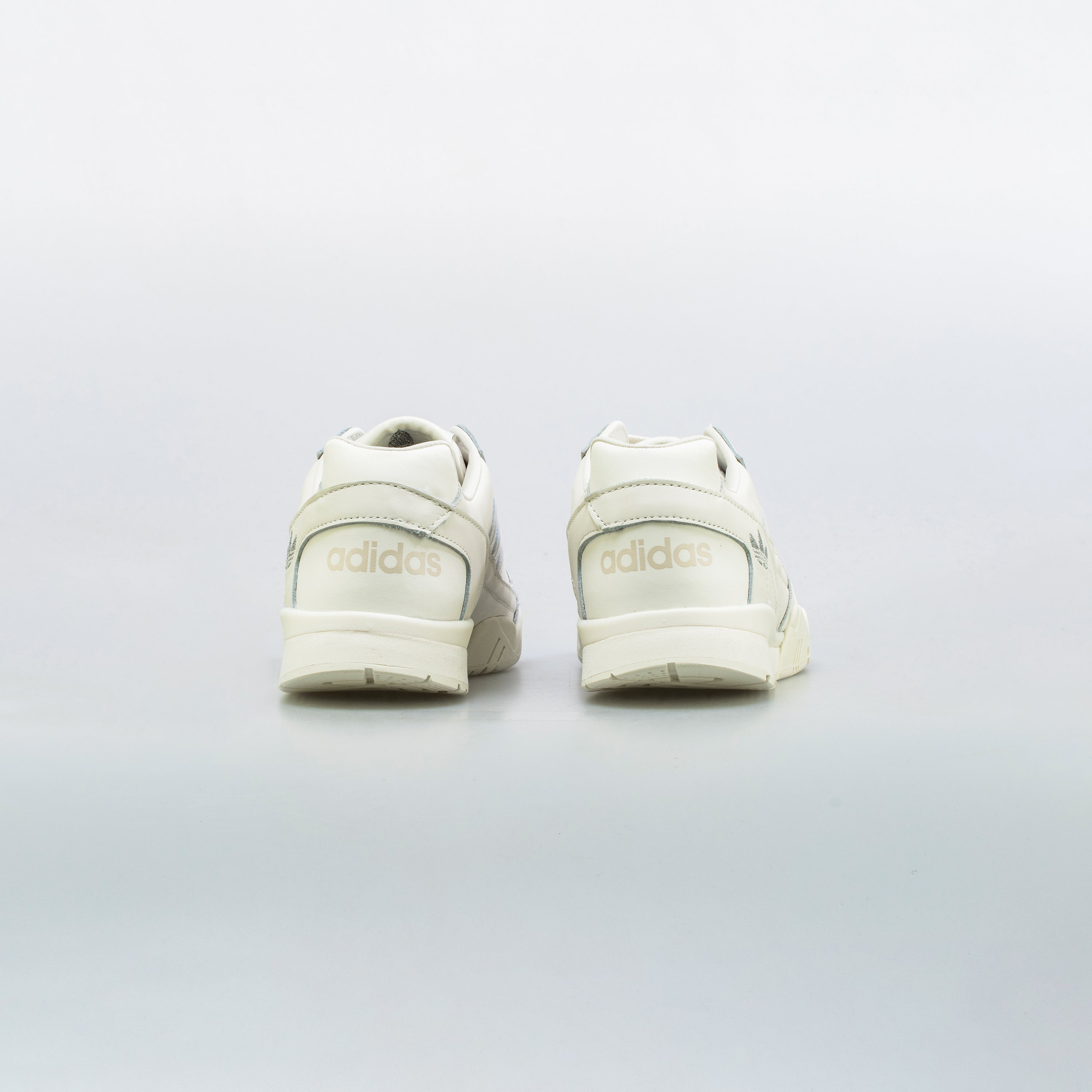 A.R. Trainer Womens Lifestyle Shoe - Bone/Off White