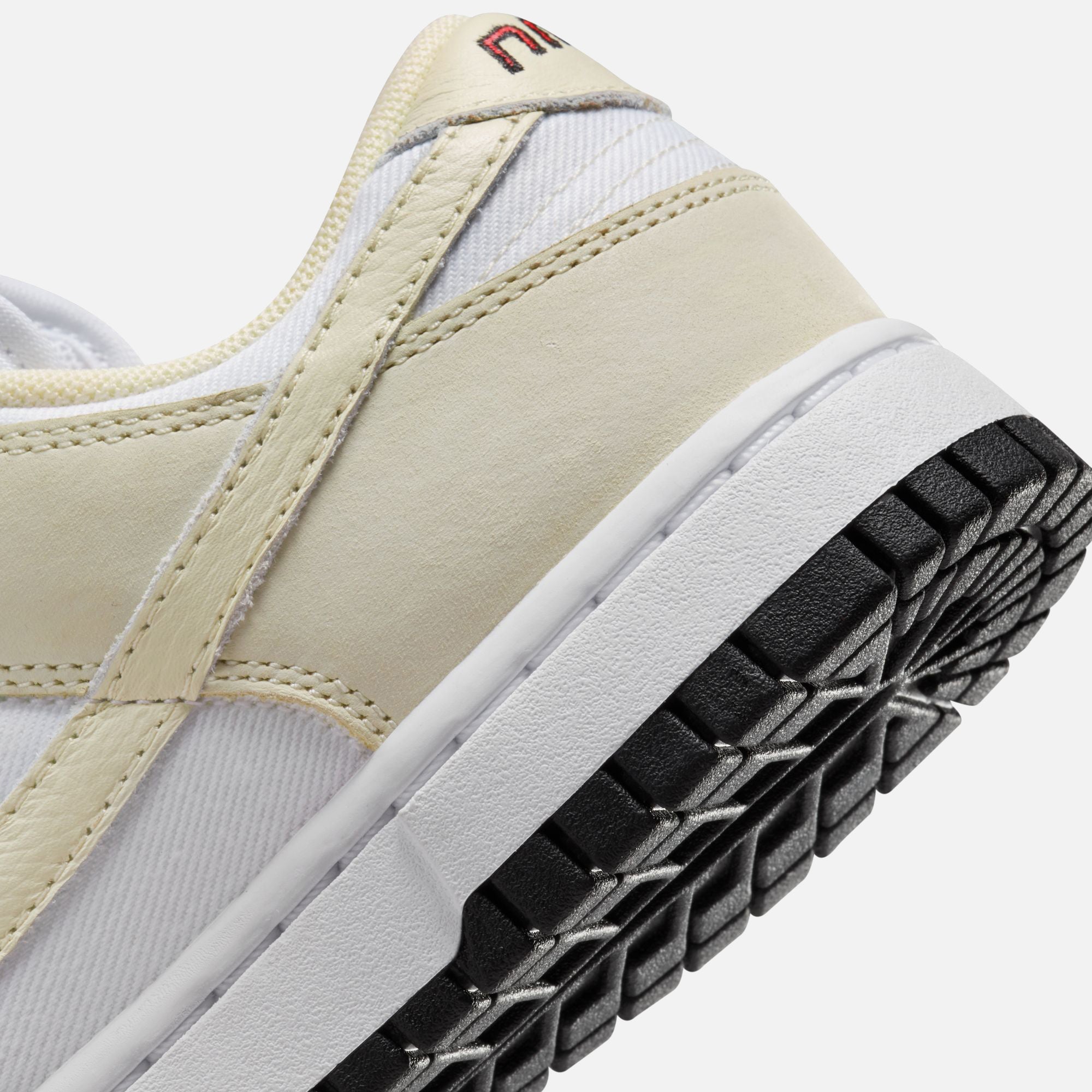 Nike WMNS Dunk Low LX - White / Coconut Milk