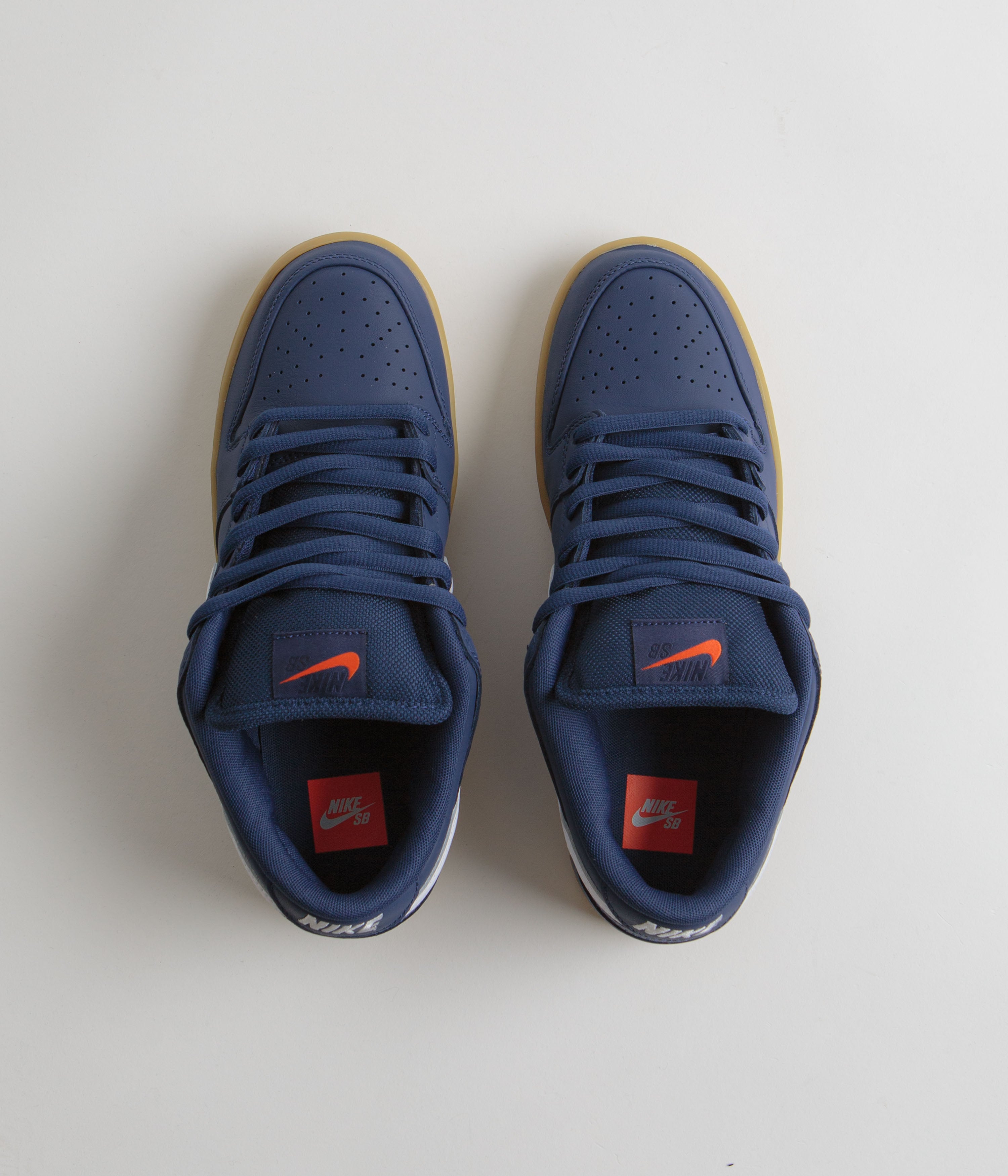 Nike SB Orange Label Dunk Low Pro Shoes - Navy / White - Navy - Gum Light Brown